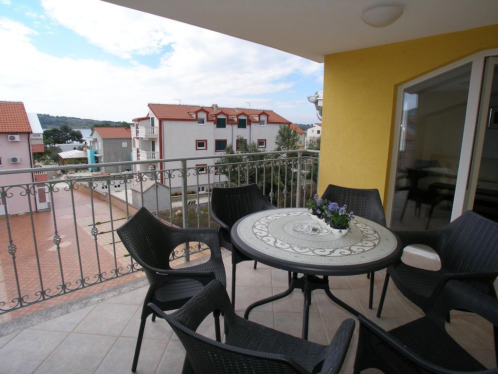 Apartments Marina Vodice Luaran gambar